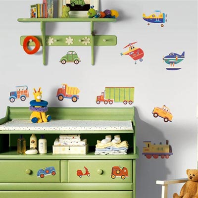 Как провести декорирование детской мебели